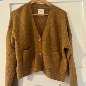 Abercrombie & Fitch Sweater - Small